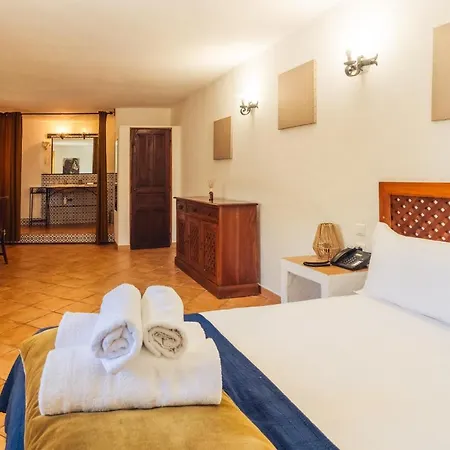 Le Lido Hotel 3*